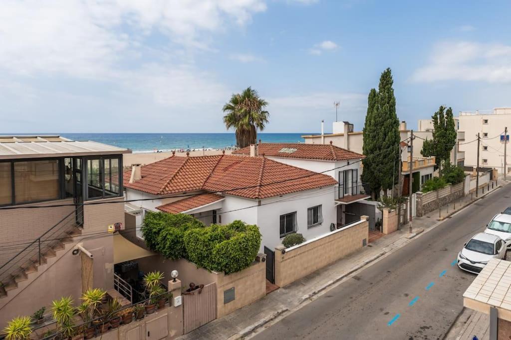 Beach Villa Cristina By Hhbcn Castelldefels Zewnętrze zdjęcie